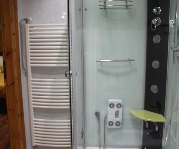 酒店 Lo Scoiattolo Cotronei